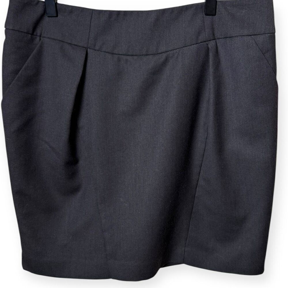 Kenneth Cole New York Pocketed Mini Skirt